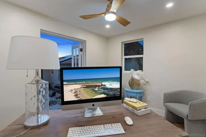 3911 California, San Diego, California 92110