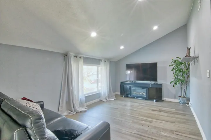 13261 Acoro Place, Cerritos, California 90703