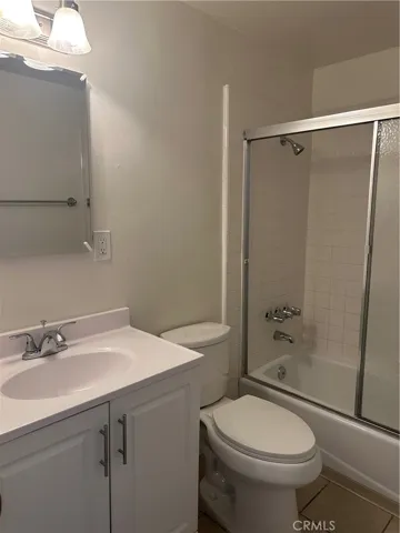 1617 Cedar, Santa Ana, California 92707