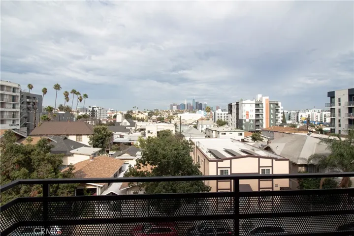 955 Fedora Street 411, Los Angeles, California 90006