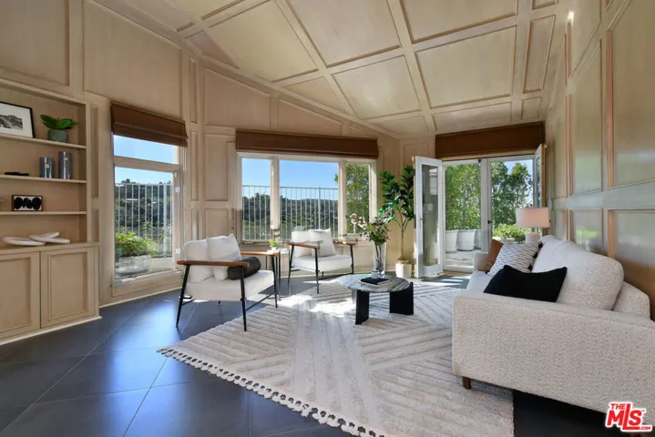 3635 Fawndale Place, Sherman Oaks, California 91403