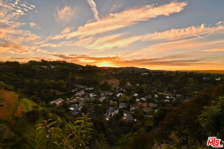 3635 Fawndale Place, Sherman Oaks, California 91403
