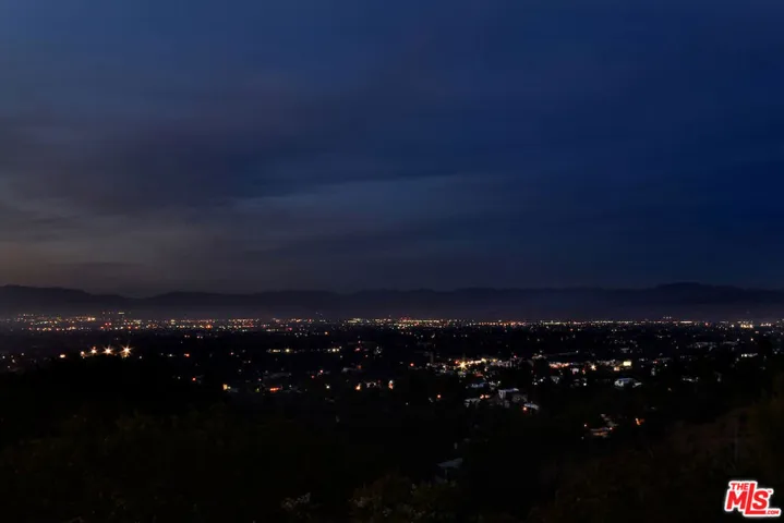 3635 Fawndale Place, Sherman Oaks, California 91403