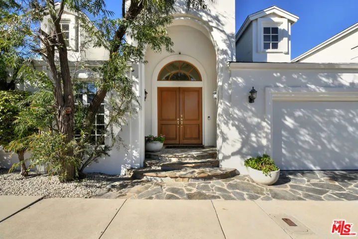 3635 Fawndale Place, Sherman Oaks, California 91403
