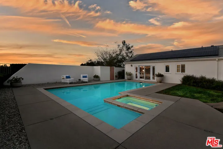 3635 Fawndale Place, Sherman Oaks, California 91403