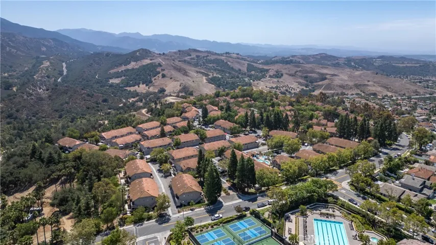 19015 Canyon Summit, Trabuco Canyon, California 92679