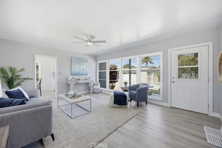 2824 Charlemagne Avenue, Long Beach, California 90815