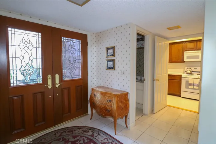 9455 Friendly Woods, Whittier, California 90605