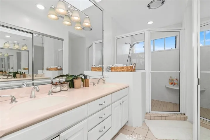 Primary bath