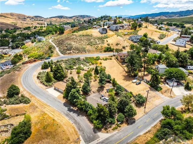 42766 Ranch Club Road, Lake Hughes, California 93532
