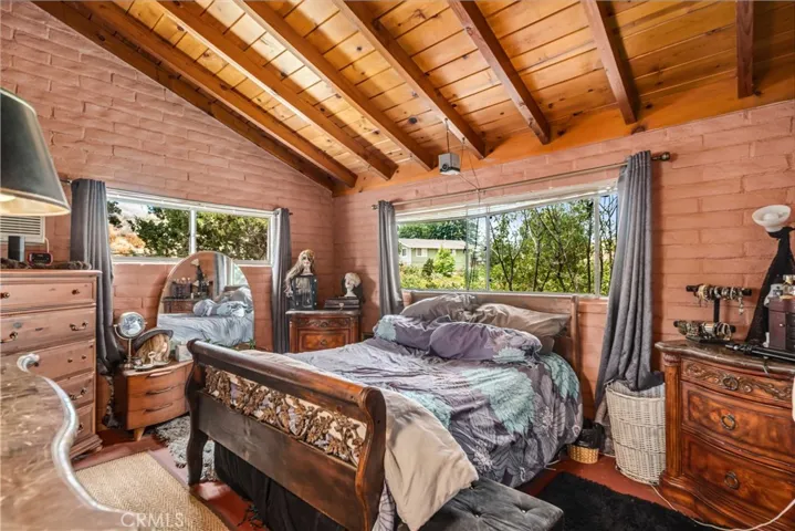 42766 Ranch Club Road, Lake Hughes, California 93532