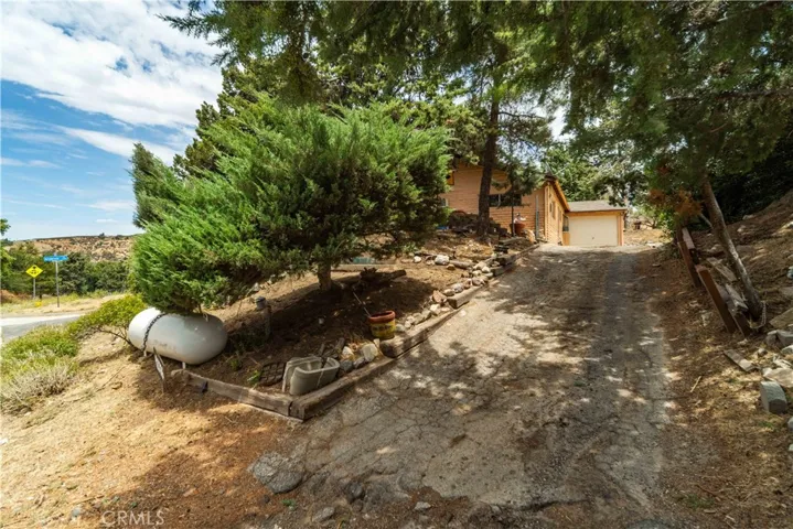 42766 Ranch Club Road, Lake Hughes, California 93532