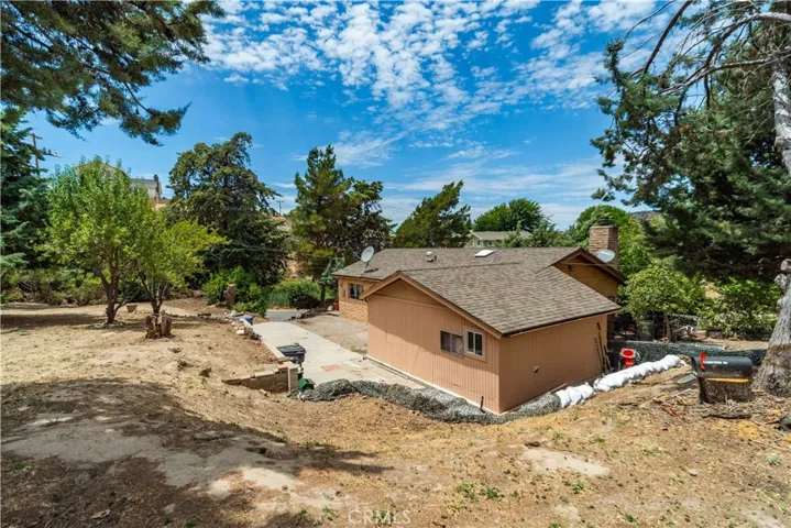 42766 Ranch Club Road, Lake Hughes, California 93532