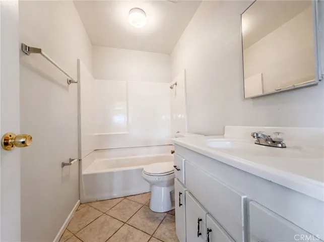 13191 El Rio, Victorville, California 92392