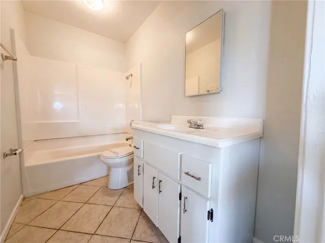 13191 El Rio, Victorville, California 92392