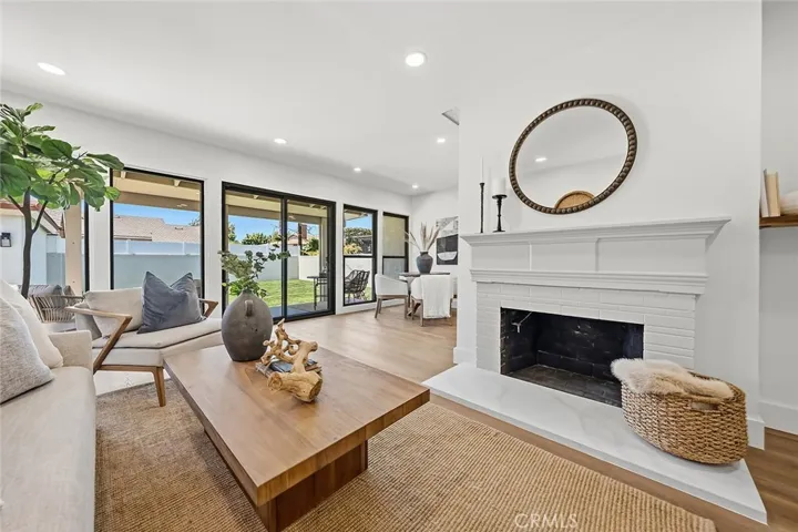 Beauitful fireplace, inspected, cleaned and ready for you.