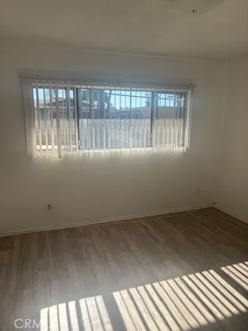 5168 Yarmouth 28, Encino, California 91316