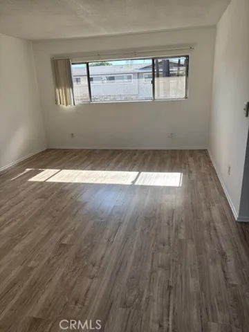 5168 Yarmouth 28, Encino, California 91316