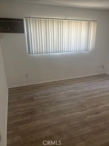 5168 Yarmouth 28, Encino, California 91316
