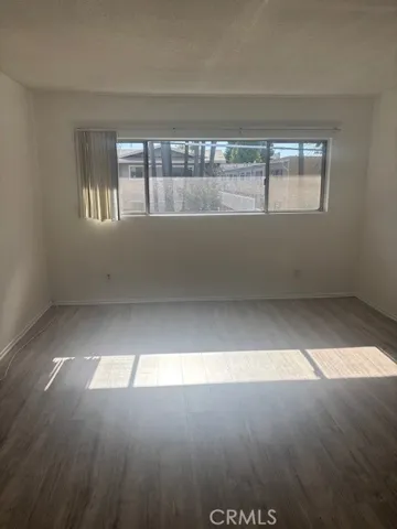 5168 Yarmouth 28, Encino, California 91316