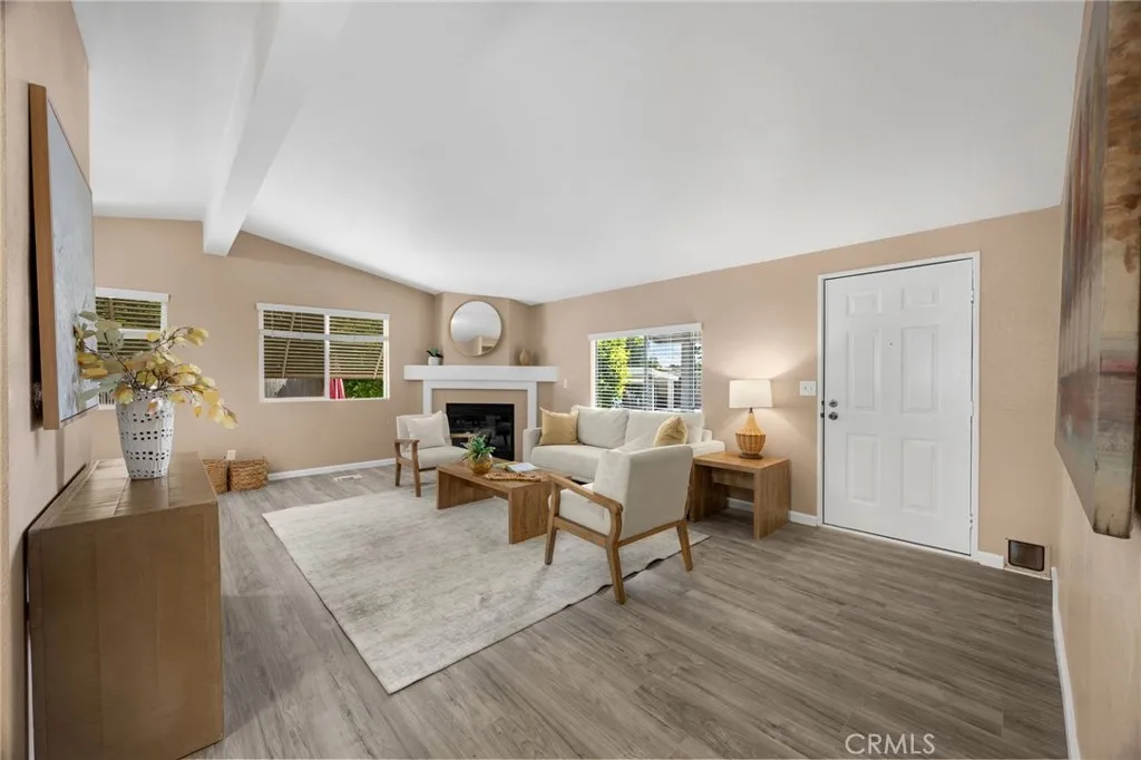 Living rm