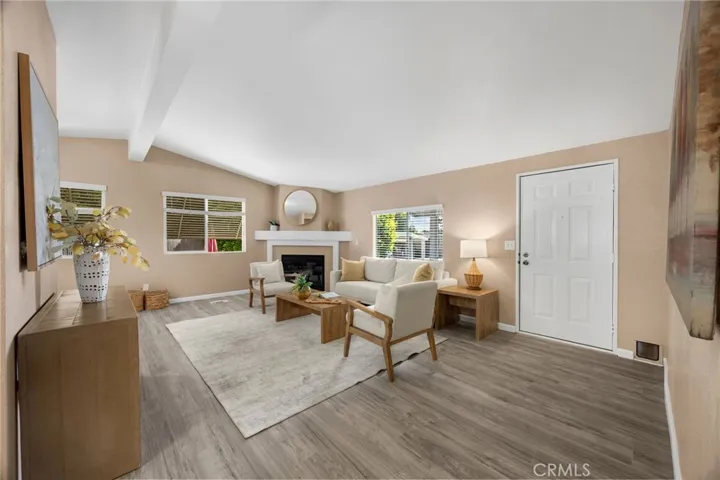 Living rm