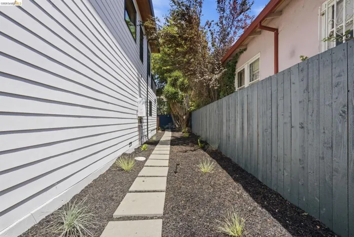546 61st St, Oakland, California 94609