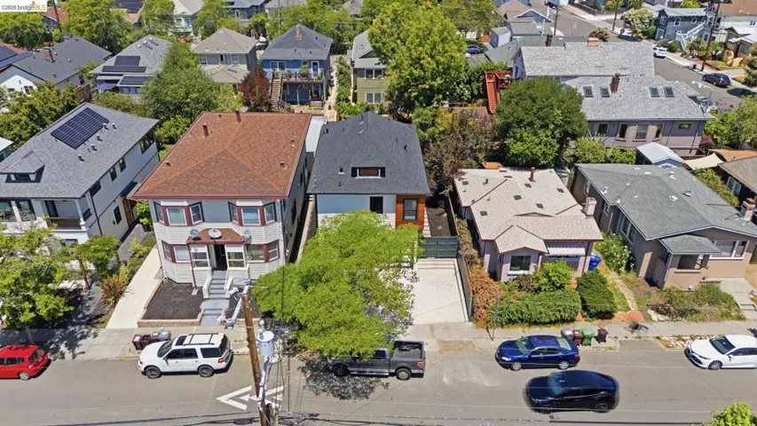 546 61st St, Oakland, California 94609