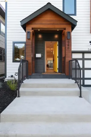546 61st St, Oakland, California 94609