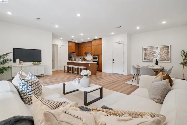 2339 Kinetic Cmn 209, Fremont, California 94539