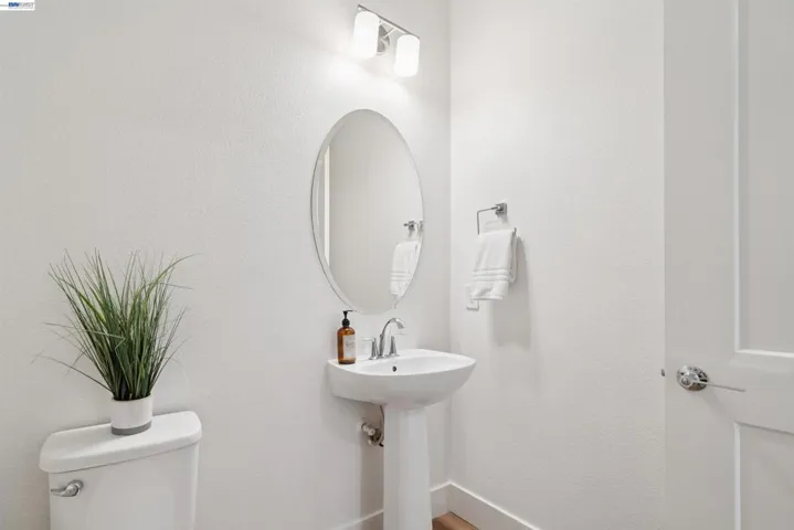 2339 Kinetic Cmn 209, Fremont, California 94539
