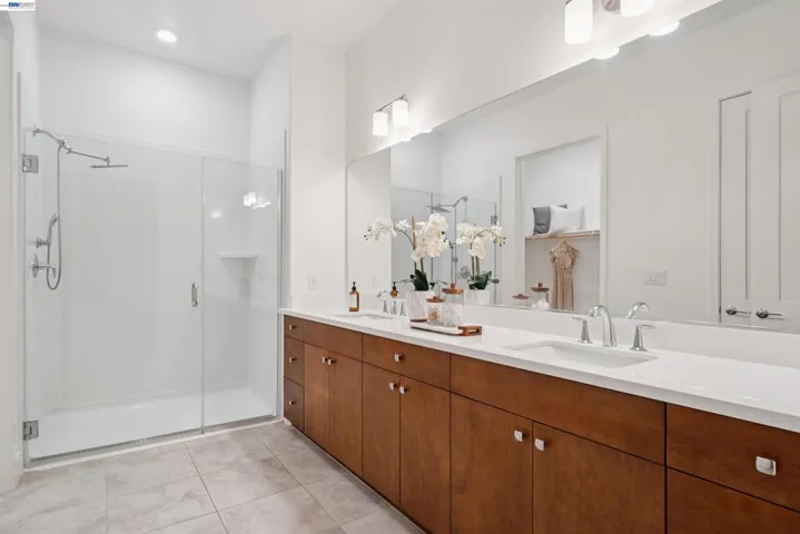 2339 Kinetic Cmn 209, Fremont, California 94539