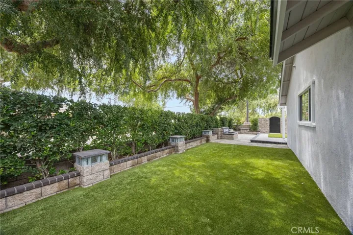 580 Black Hills Drive, Claremont, California 91711
