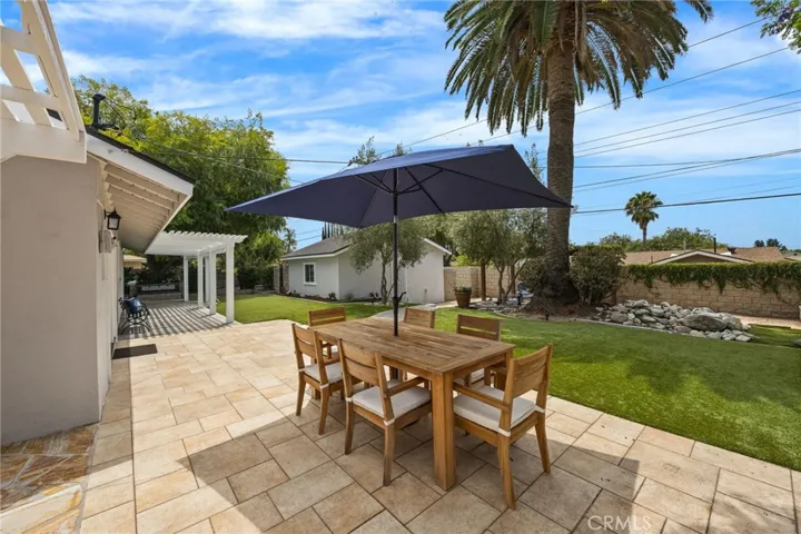 580 Black Hills Drive, Claremont, California 91711