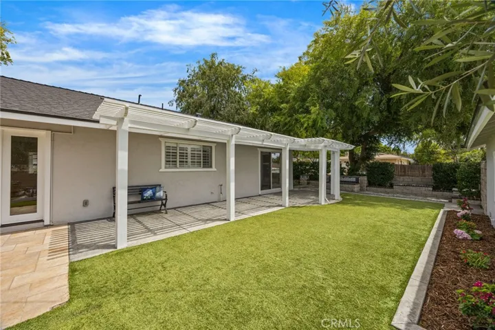 580 Black Hills Drive, Claremont, California 91711