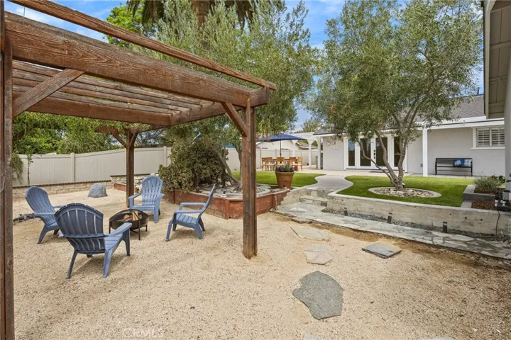 580 Black Hills Drive, Claremont, California 91711