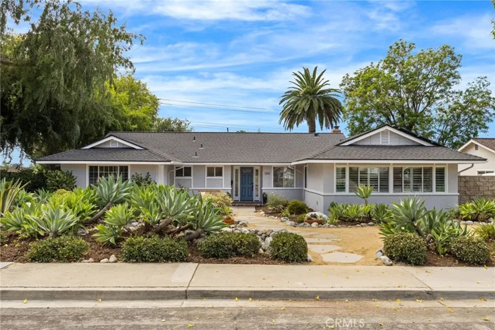 580 Black Hills Drive, Claremont, California 91711