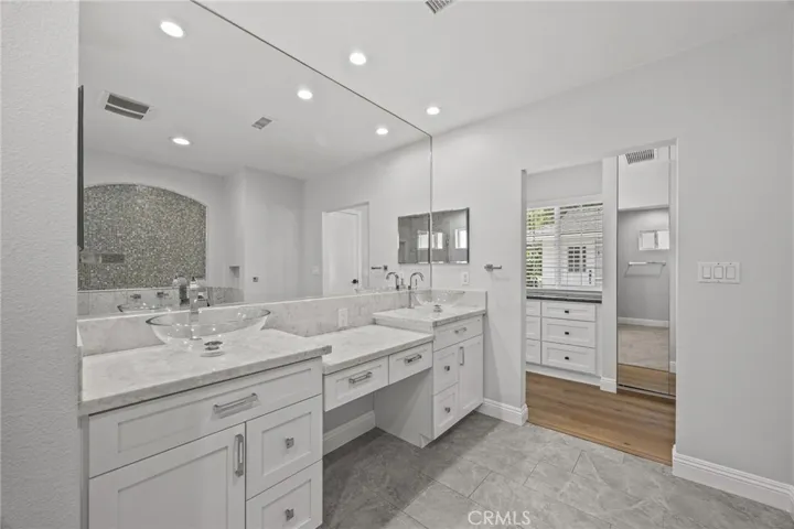 580 Black Hills Drive, Claremont, California 91711