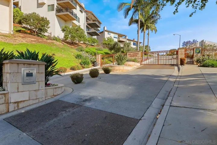 6236 Caminito Buena Suerte, San Diego, California 92120