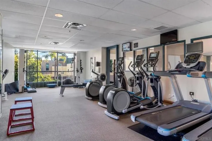 555 Front 1501, San Diego, California 92101