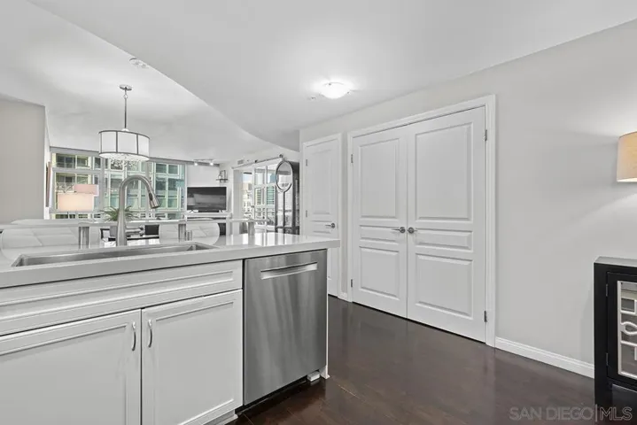 555 Front 1501, San Diego, California 92101