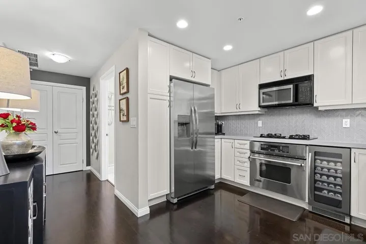 555 Front 1501, San Diego, California 92101