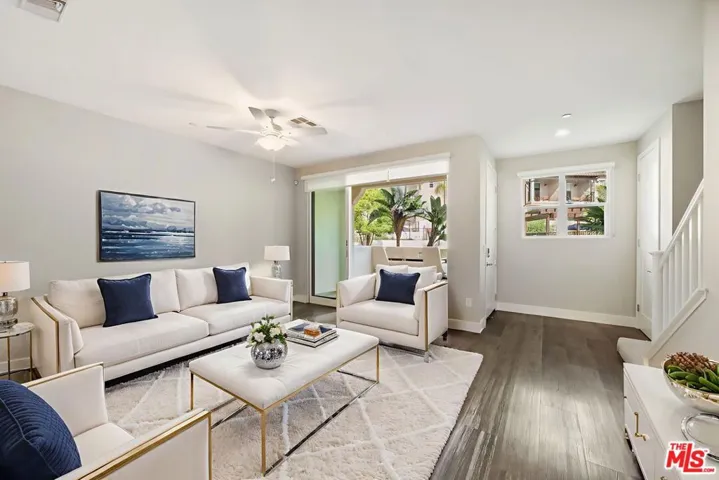 4378 Paxton Place, Calabasas, California 91302