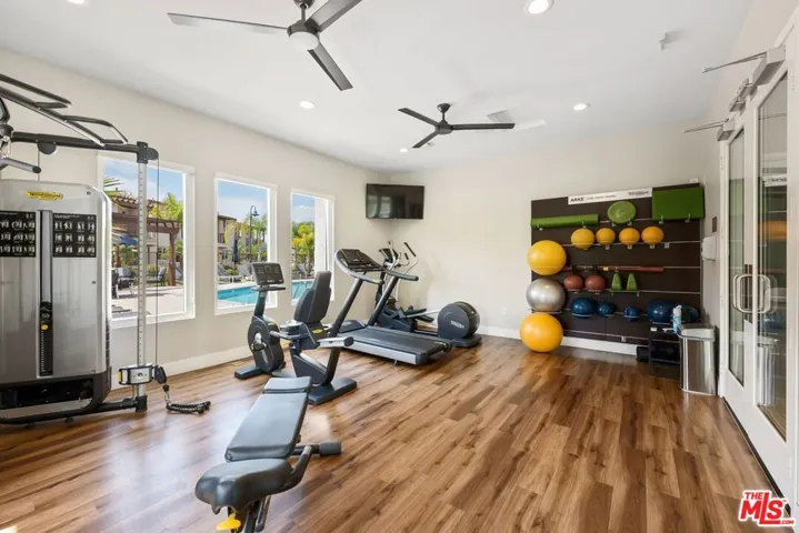 4378 Paxton Place, Calabasas, California 91302