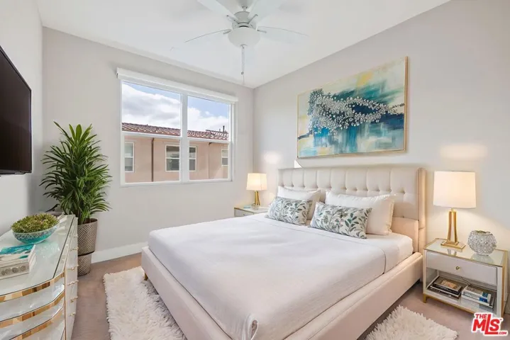 4378 Paxton Place, Calabasas, California 91302