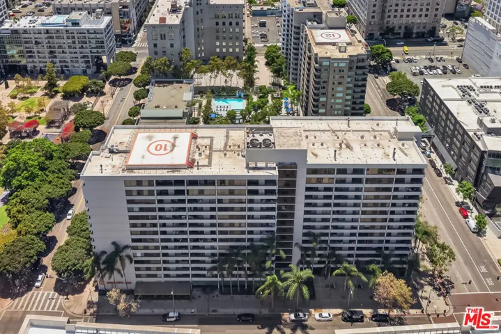 600 W 9th Street 913, Los Angeles, California 90015