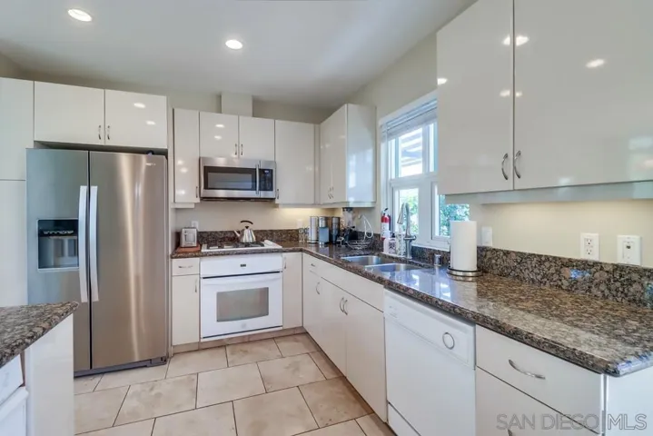555 Front St 205, San Diego, California 92101