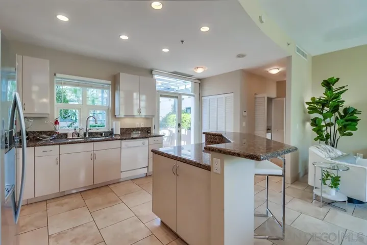 555 Front St 205, San Diego, California 92101