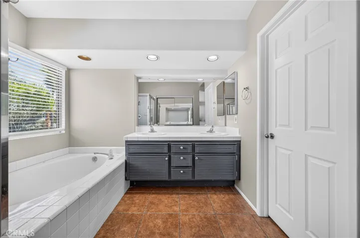 36194 Toulon Drive, Murrieta, California 92562