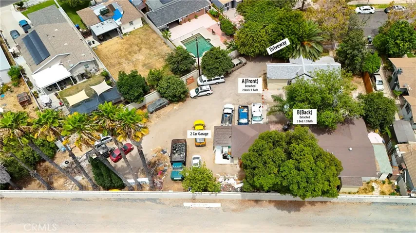 2 detached homes on an expansive 18,000 lot